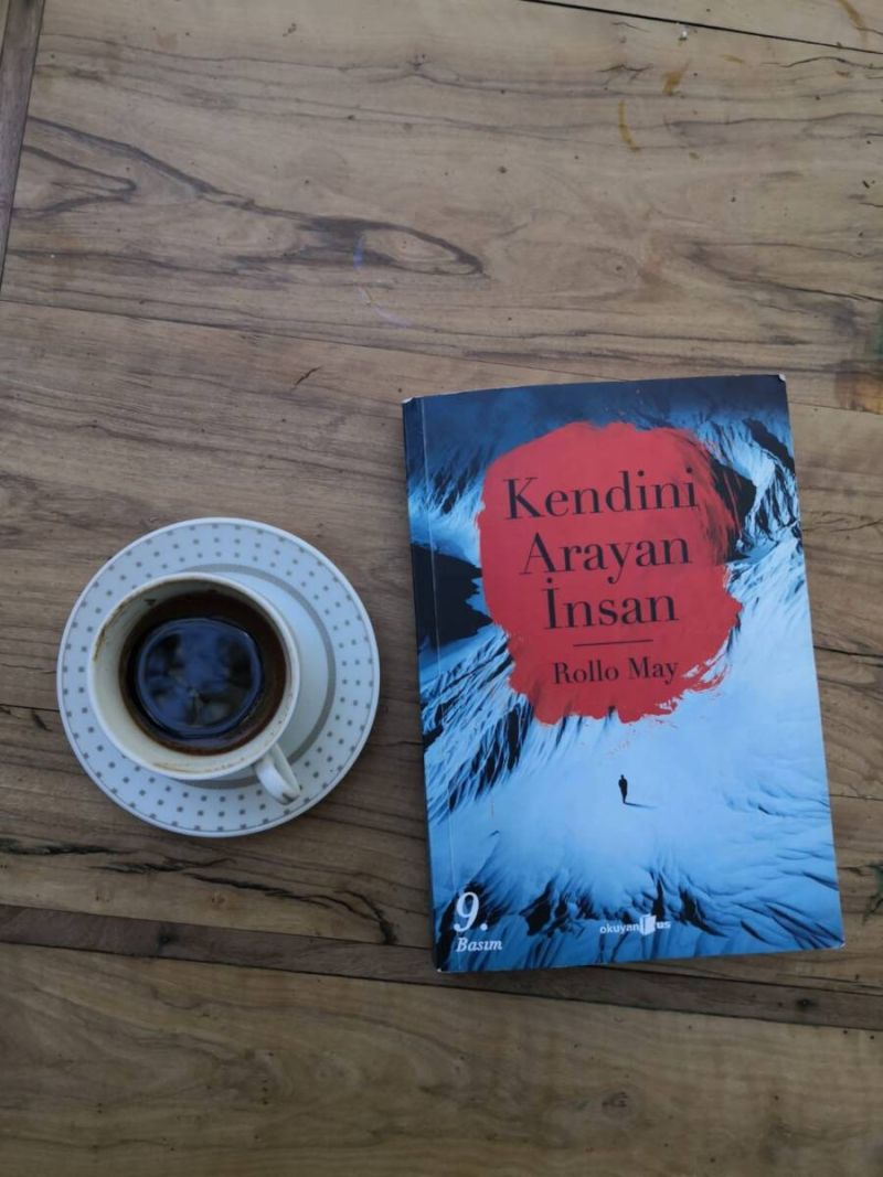 Kendini Arayan İnsan